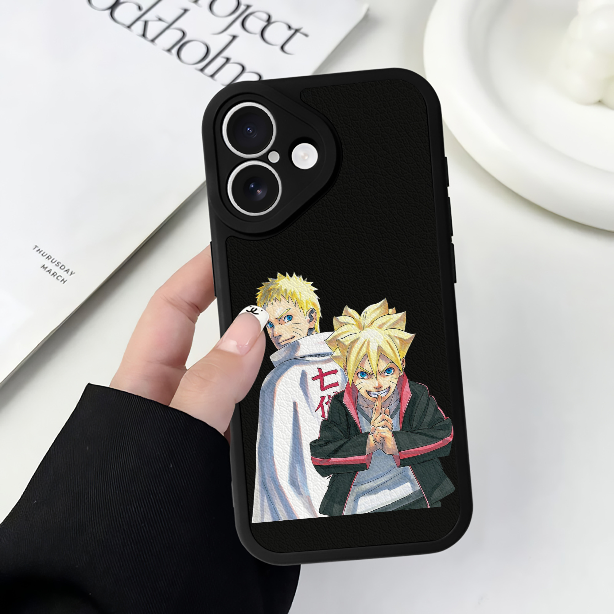 （画像用） NARUTO -ナルト- うずまき ボルト Uzumaki Boruto 【iPhone 16シリーズ対応】シリコンスマホケース（レザー調） 材質：シリコン